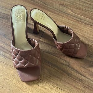 Vince Camuto heels size 8.5